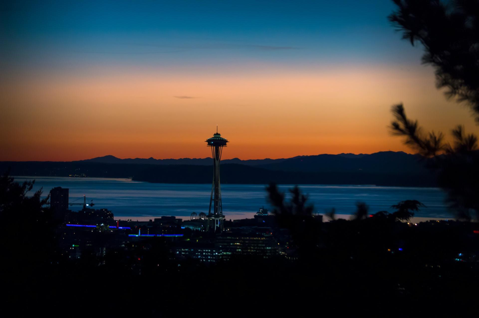 Seattle skyline at night